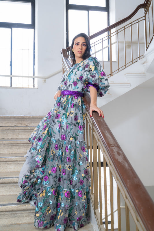 Robe fleurie multicolore à manches bouffantes